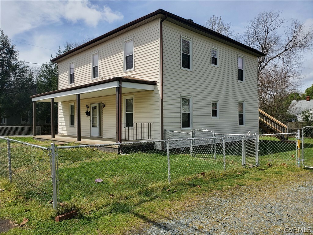 Property Photo:  100 N Cedar Avenue  VA 23075 