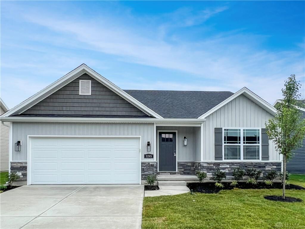 Property Photo: 1245 Redbud Circle OH 45327