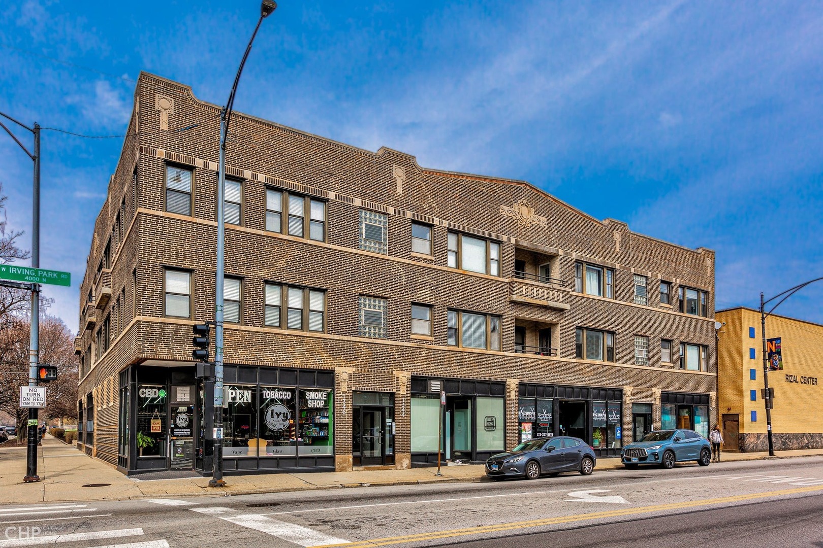 Property Photo: 1344 W Irving Park Road 3N IL 60613