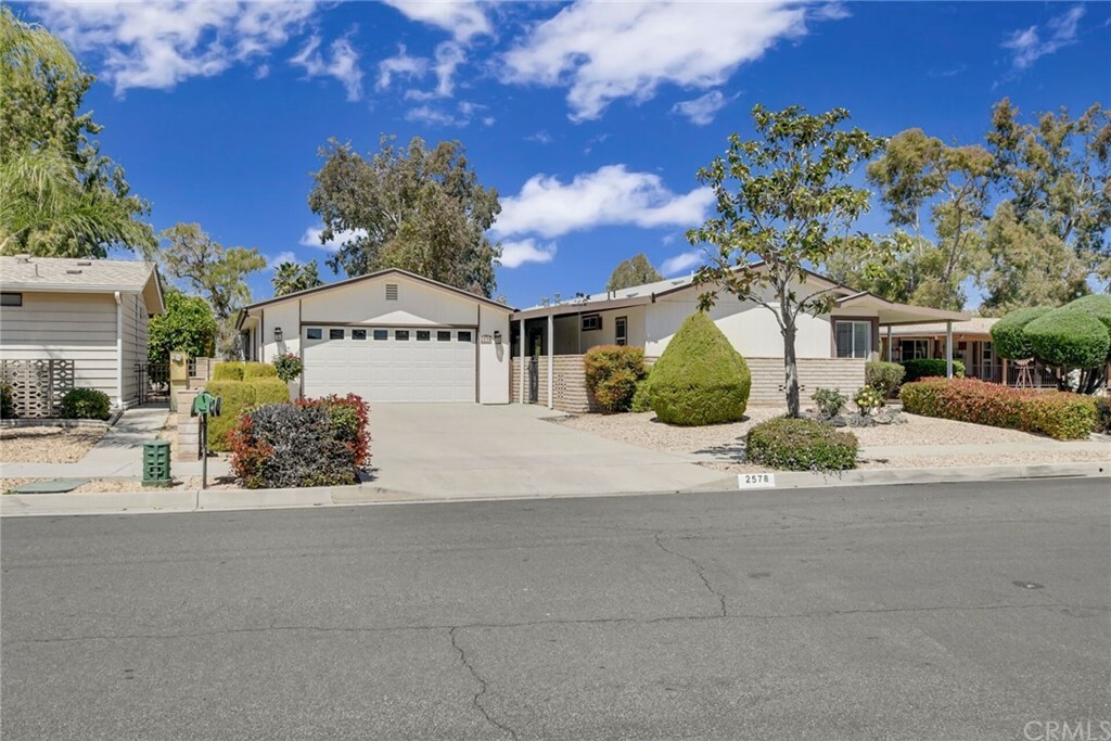 Property Photo:  2578 Blue Spruce Drive  CA 92545 