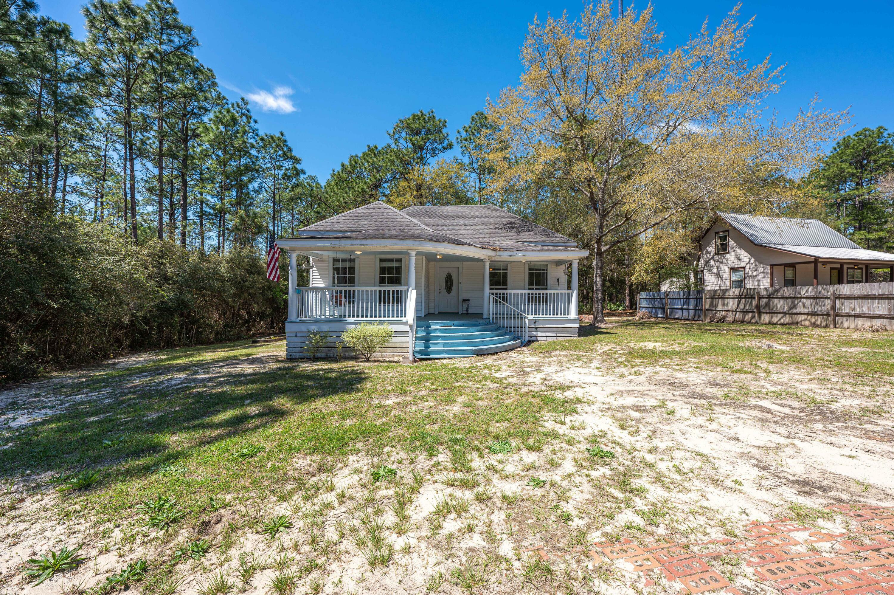 Property Photo:  255 Pine Street  FL 32439 