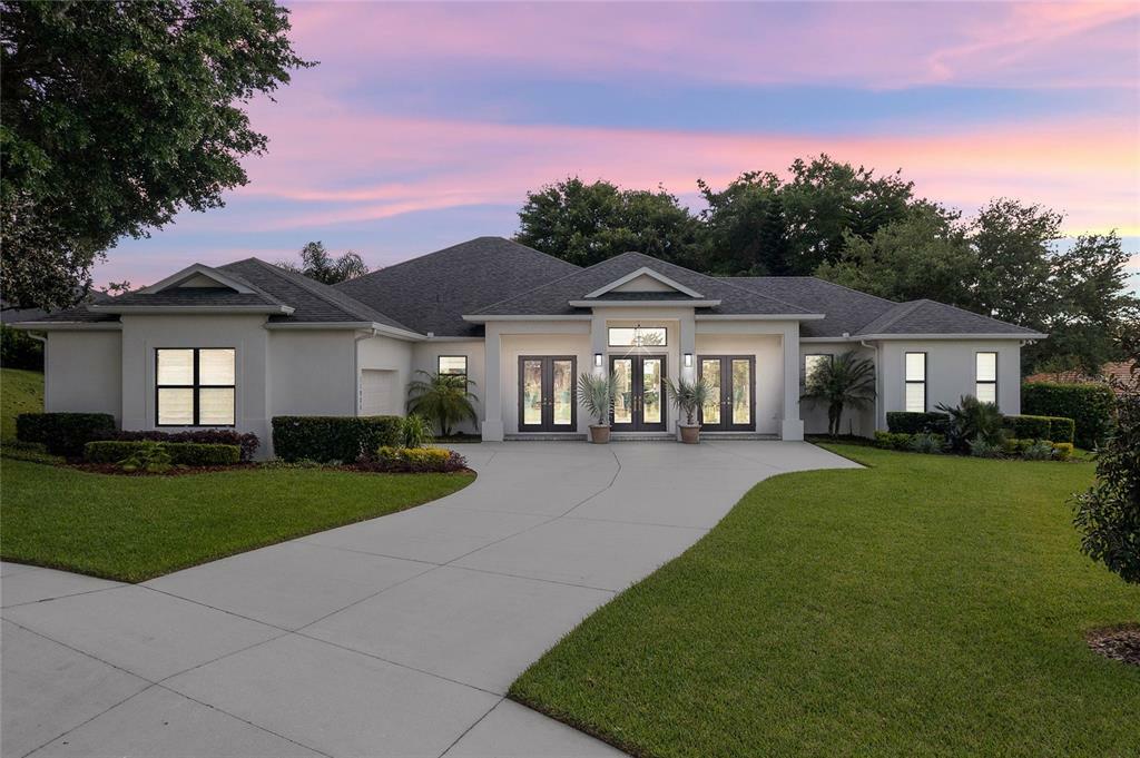 Property Photo: 11905 Heron Cove FL 34711
