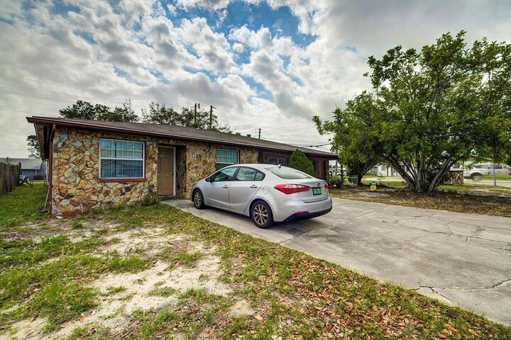 Property Photo: 2508 Flintwood Drive FL 34690