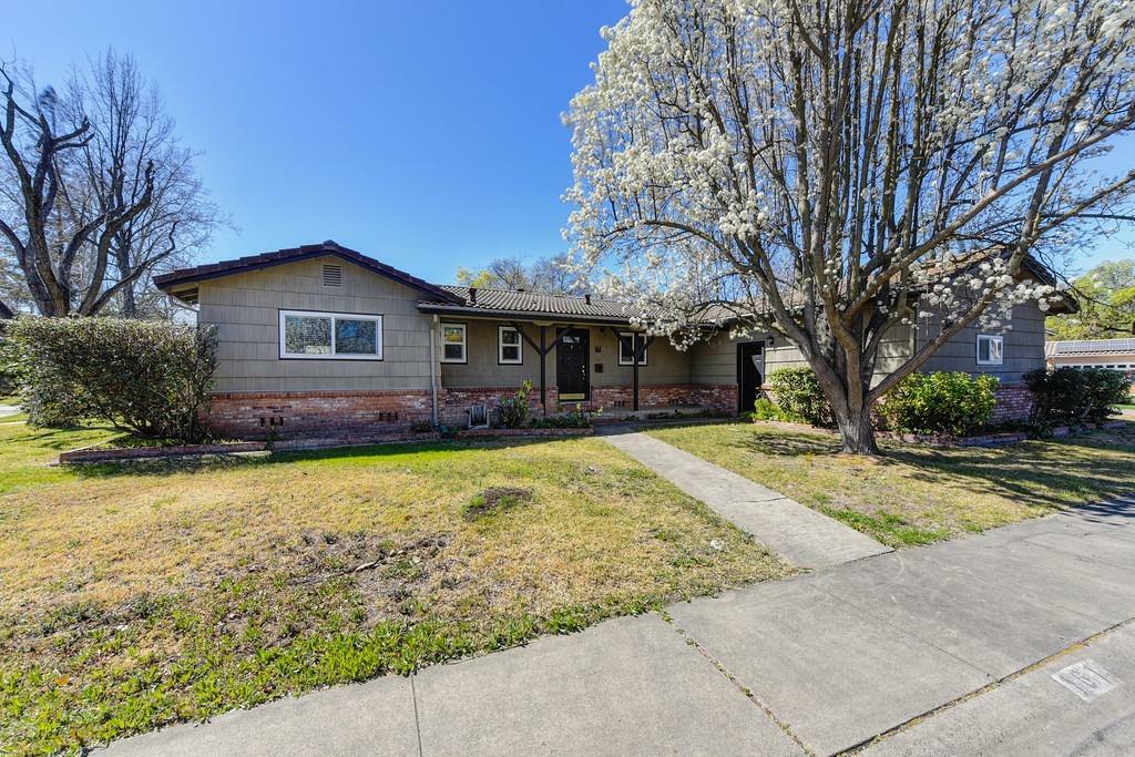 Property Photo:  161 Lightner Court  CA 95815 