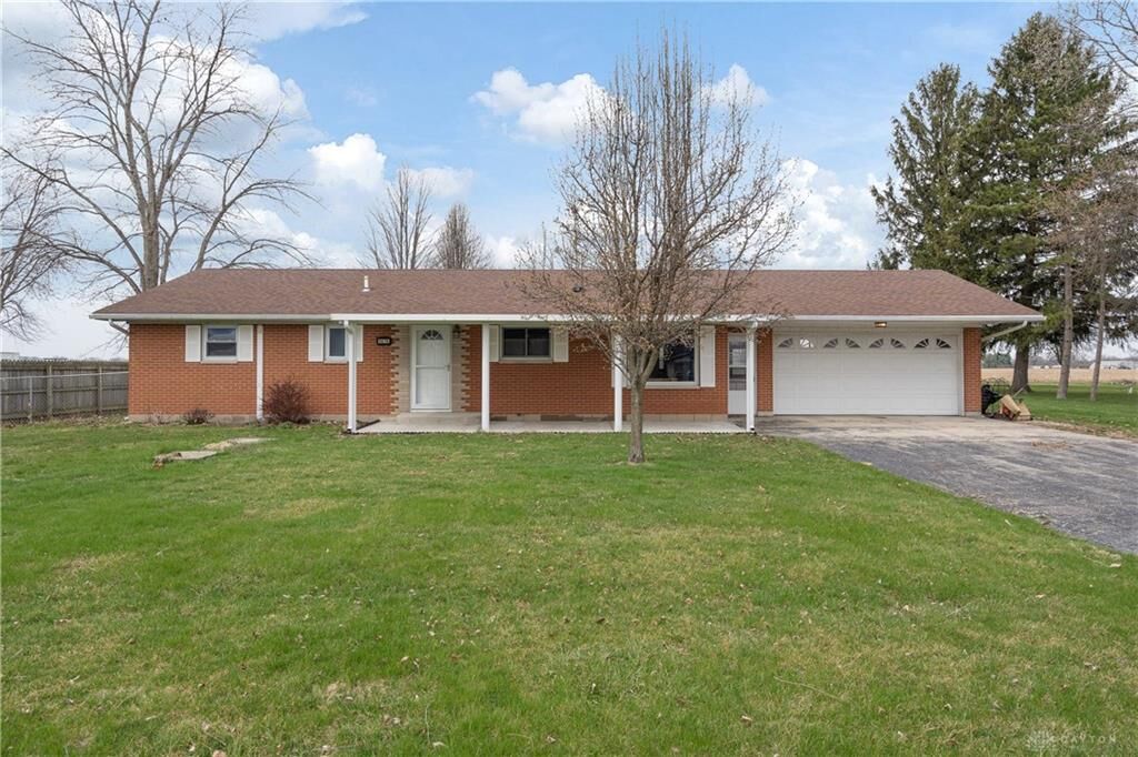 Property Photo: 5474 N Rangeline Road OH 45318