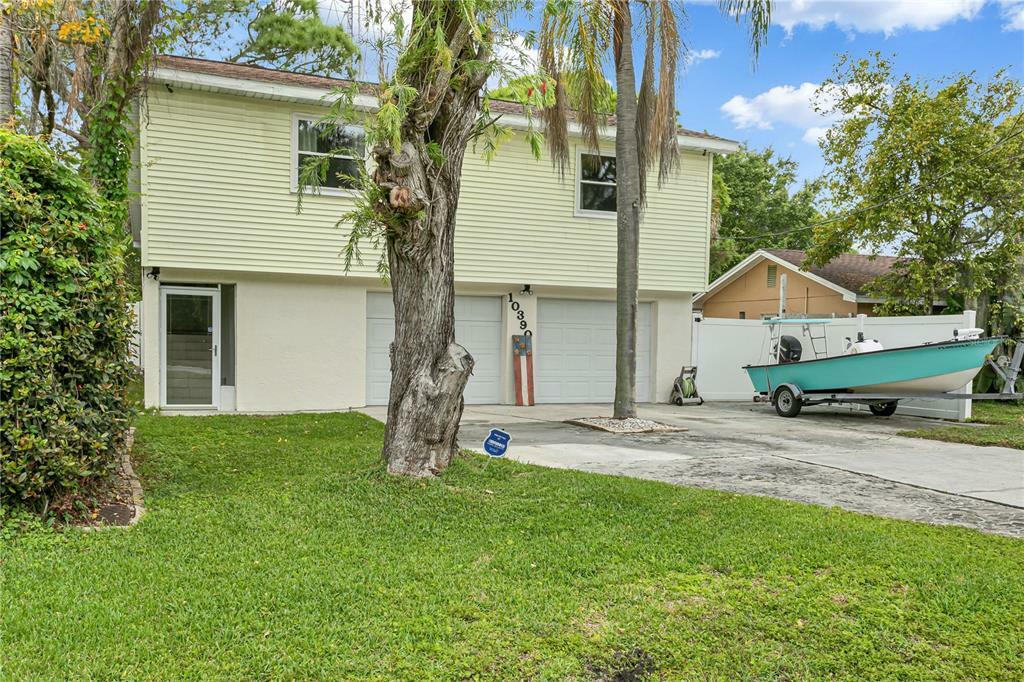 Property Photo:  10390 San Martin Boulevard NE  FL 33702 