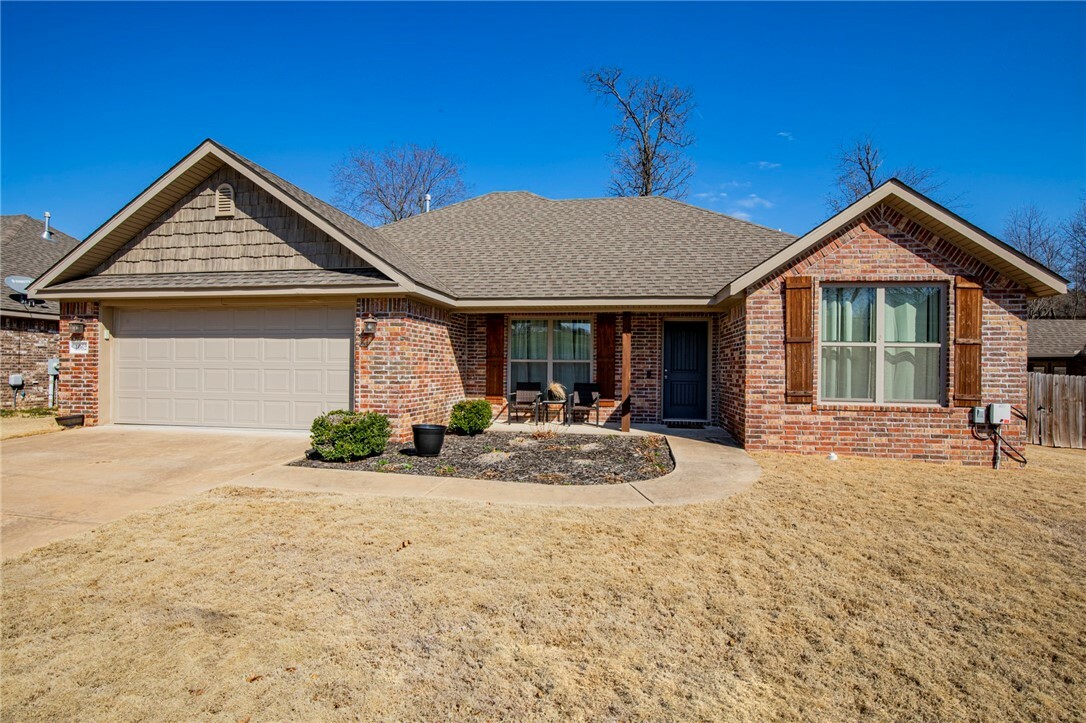 Property Photo:  1062 Clayton Road  AR 72718 