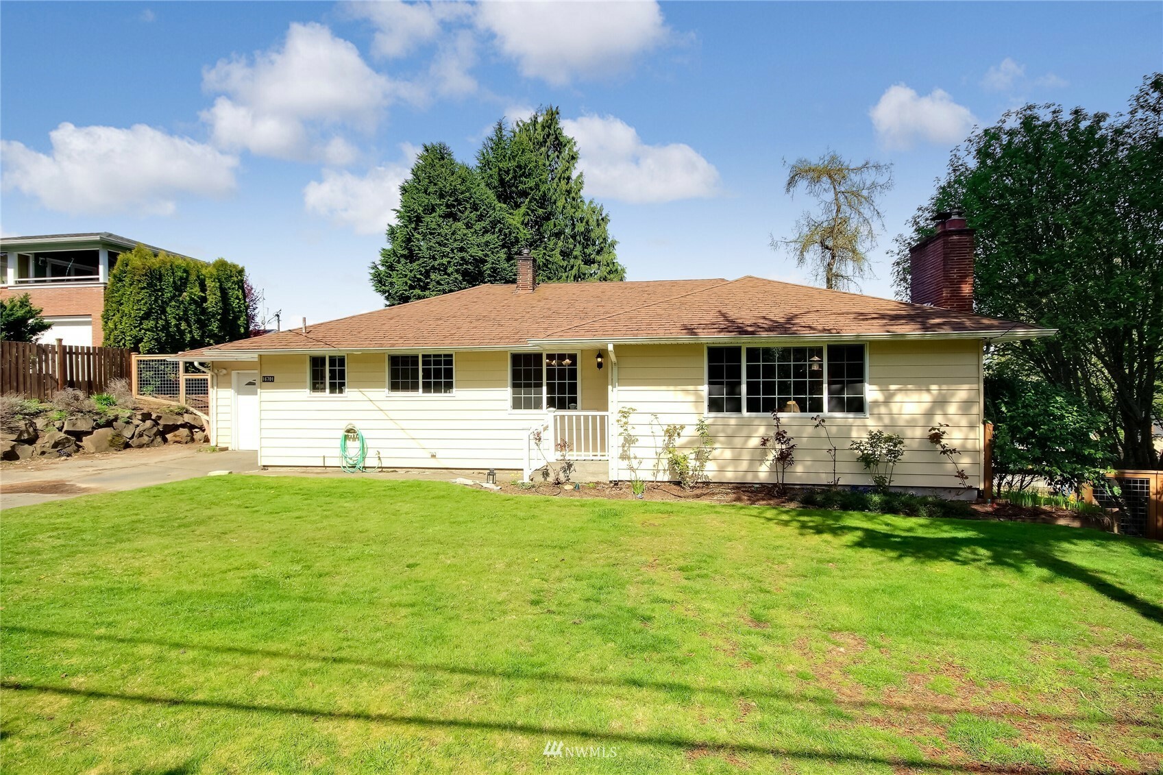 Property Photo:  16701 Marine View Drive SW  WA 98166 