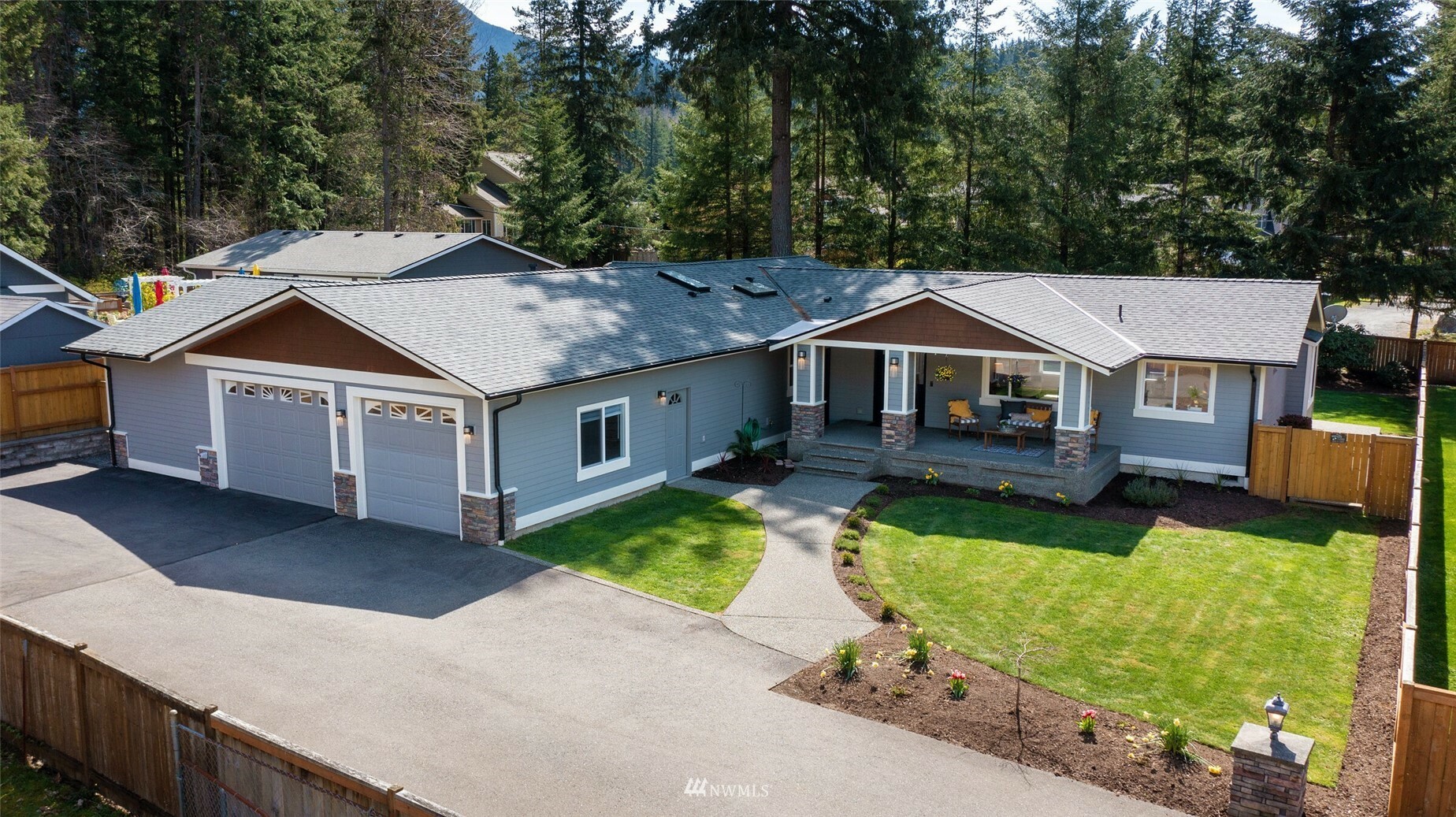 Property Photo:  45400 SE 140th Street  WA 98045 