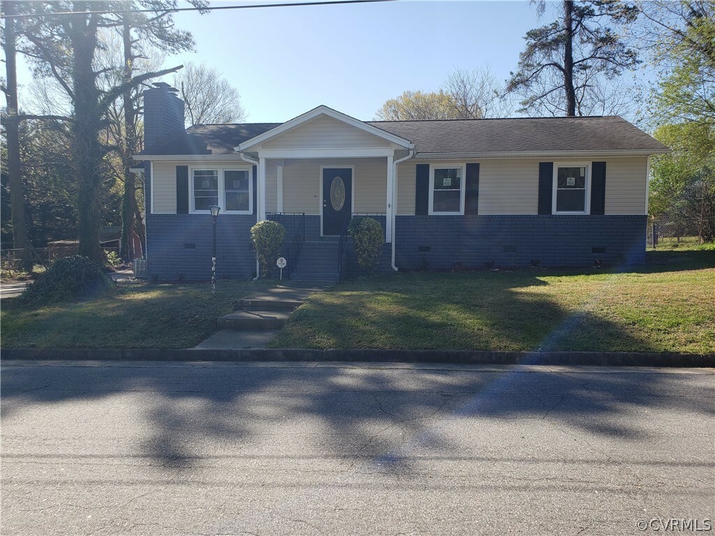 Property Photo: 3202 Elmwood Avenue VA 23860