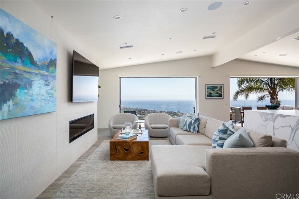 Property Photo: 1238 Anacapa Way CA 92651
