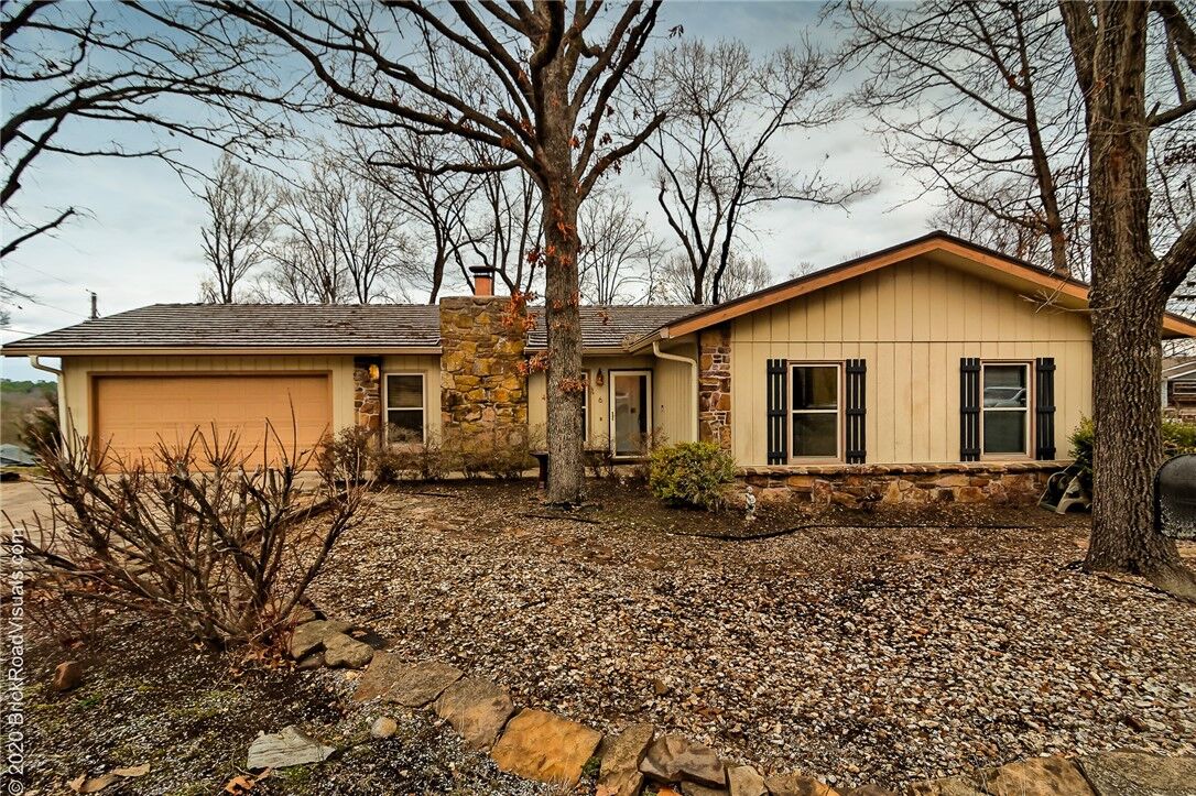 Property Photo:  6 Wimbledon Way  AR 72715