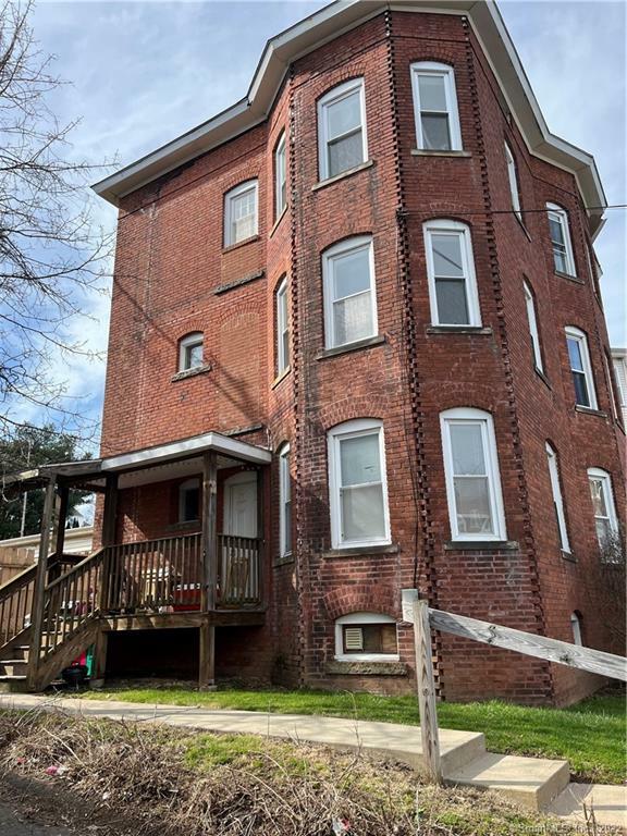 Property Photo: 76 Silver Street CT 06053