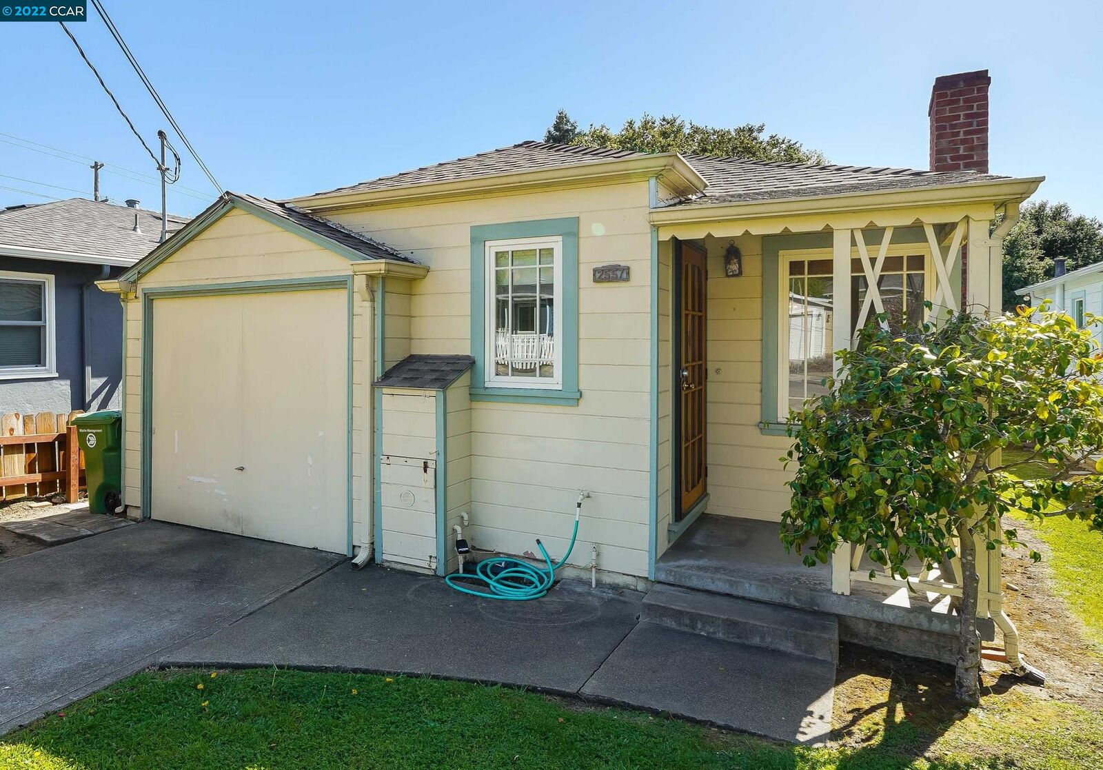 Property Photo: 2557 Potomac St CA 94602