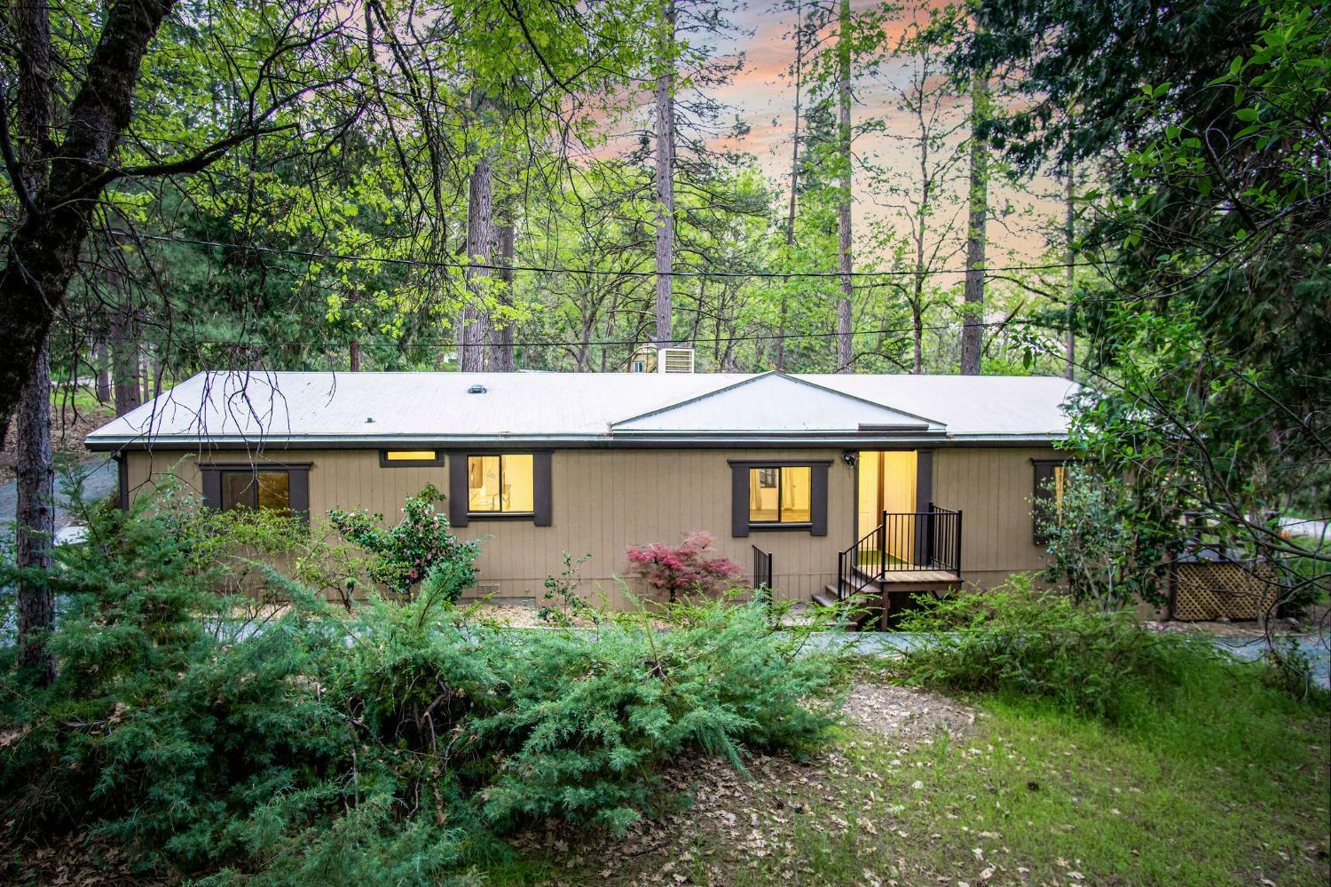 Property Photo: 10465 Smith Road CA 95949