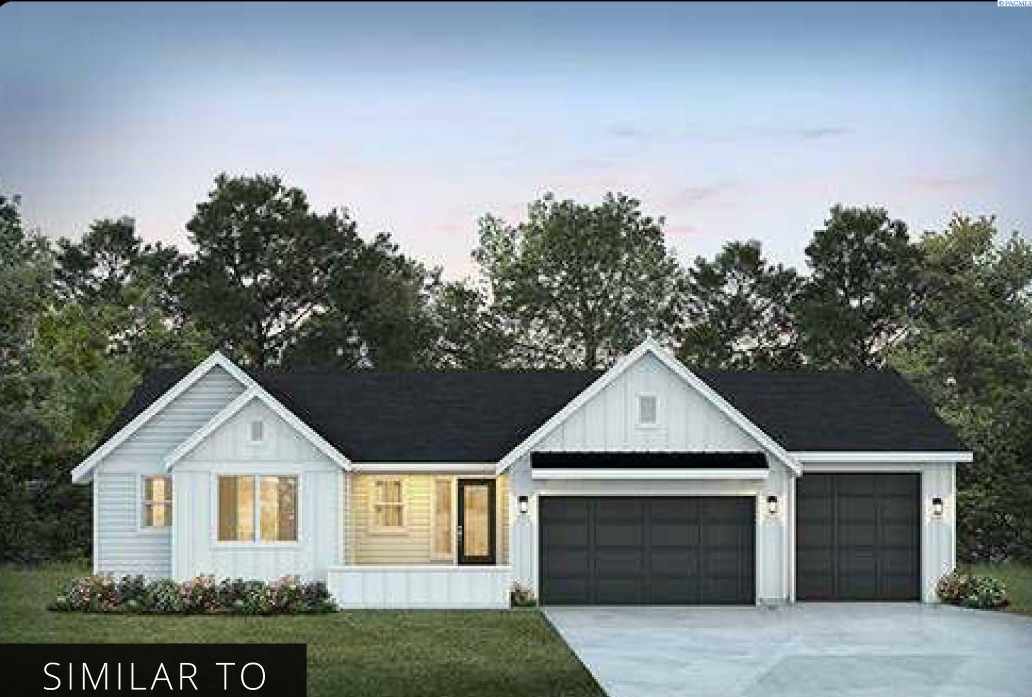 Property Photo: 4193 Lolo Way WA 99353-8766