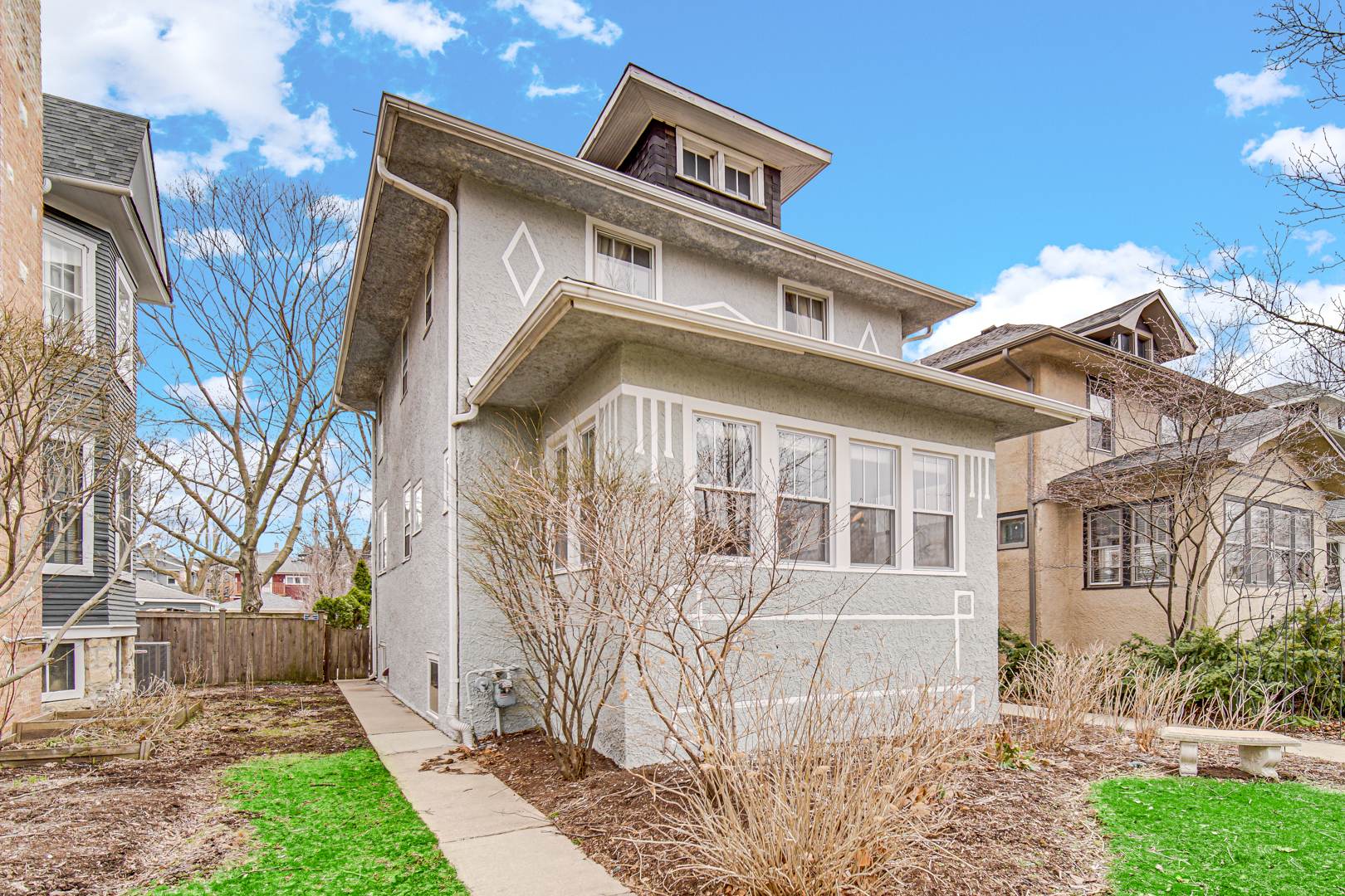 Property Photo:  406 N Lombard Avenue  IL 60302 