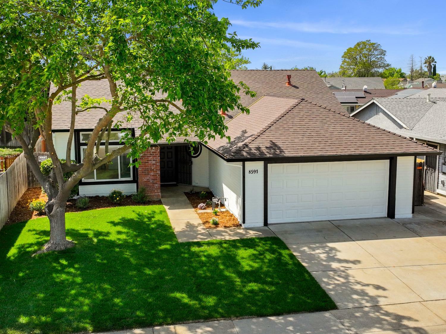 Property Photo:  8591 Willow Grove Way  CA 95828 