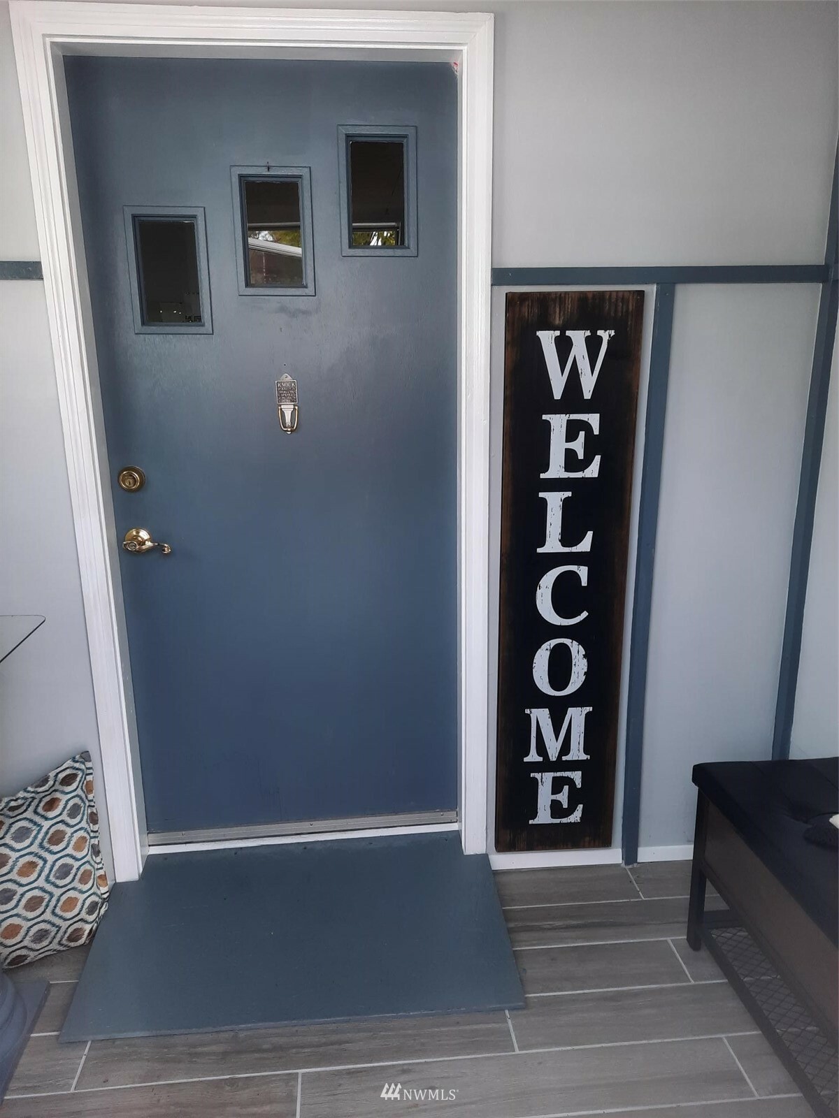 Property Photo: 3205 Columbia Heights Road WA 98632