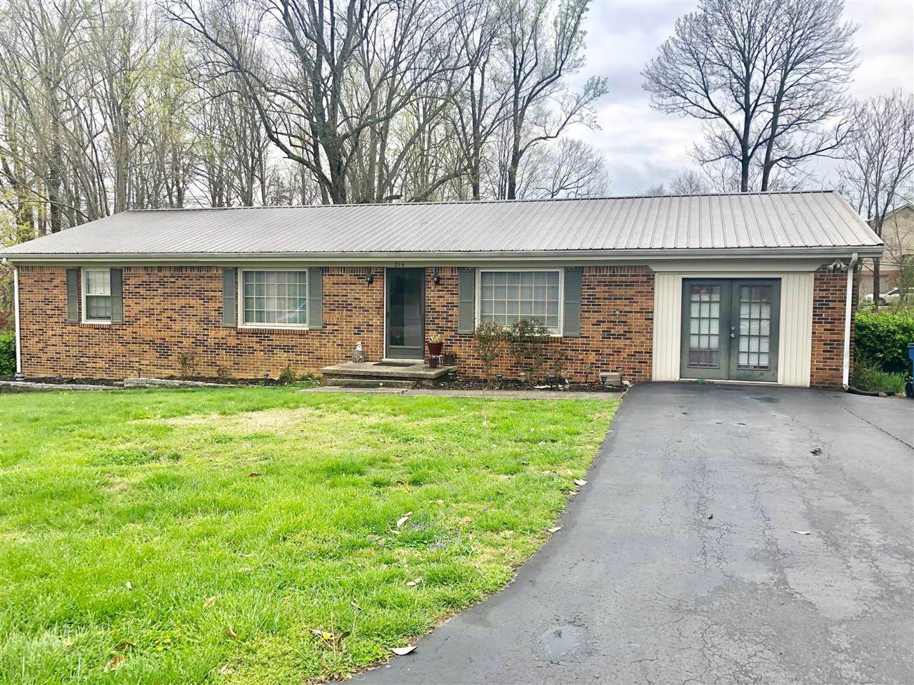 Property Photo:  214 Simmental Lane  KY 42141 