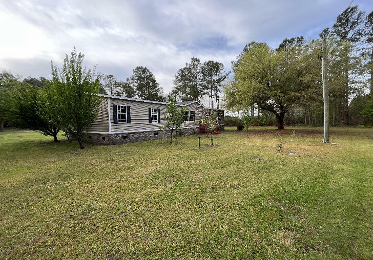 Property Photo:  979 Scuffletown Road  SC 29475 