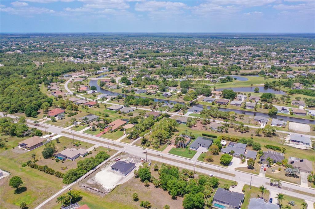 Property Photo:  186 Rotonda Boulevard E  FL 33947 