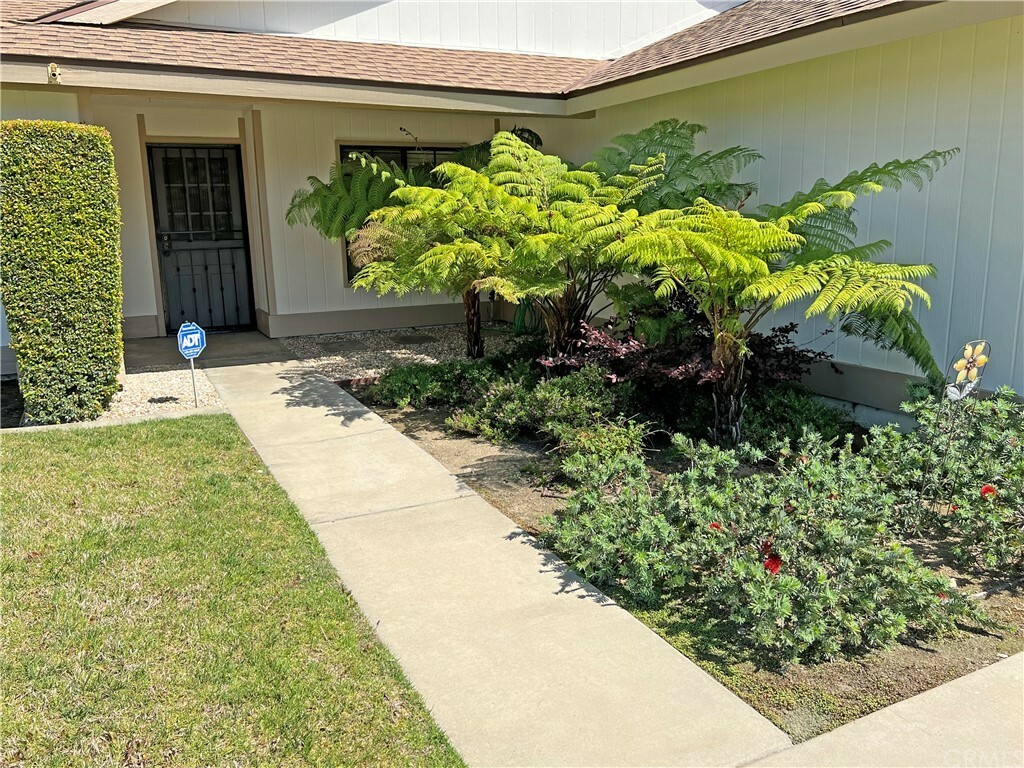 Property Photo: 1342 N Isadora Way CA 91764
