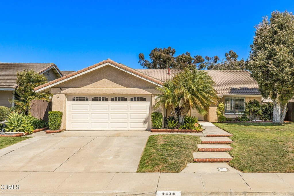 Property Photo:  2470 Warbler Avenue  CA 93003 