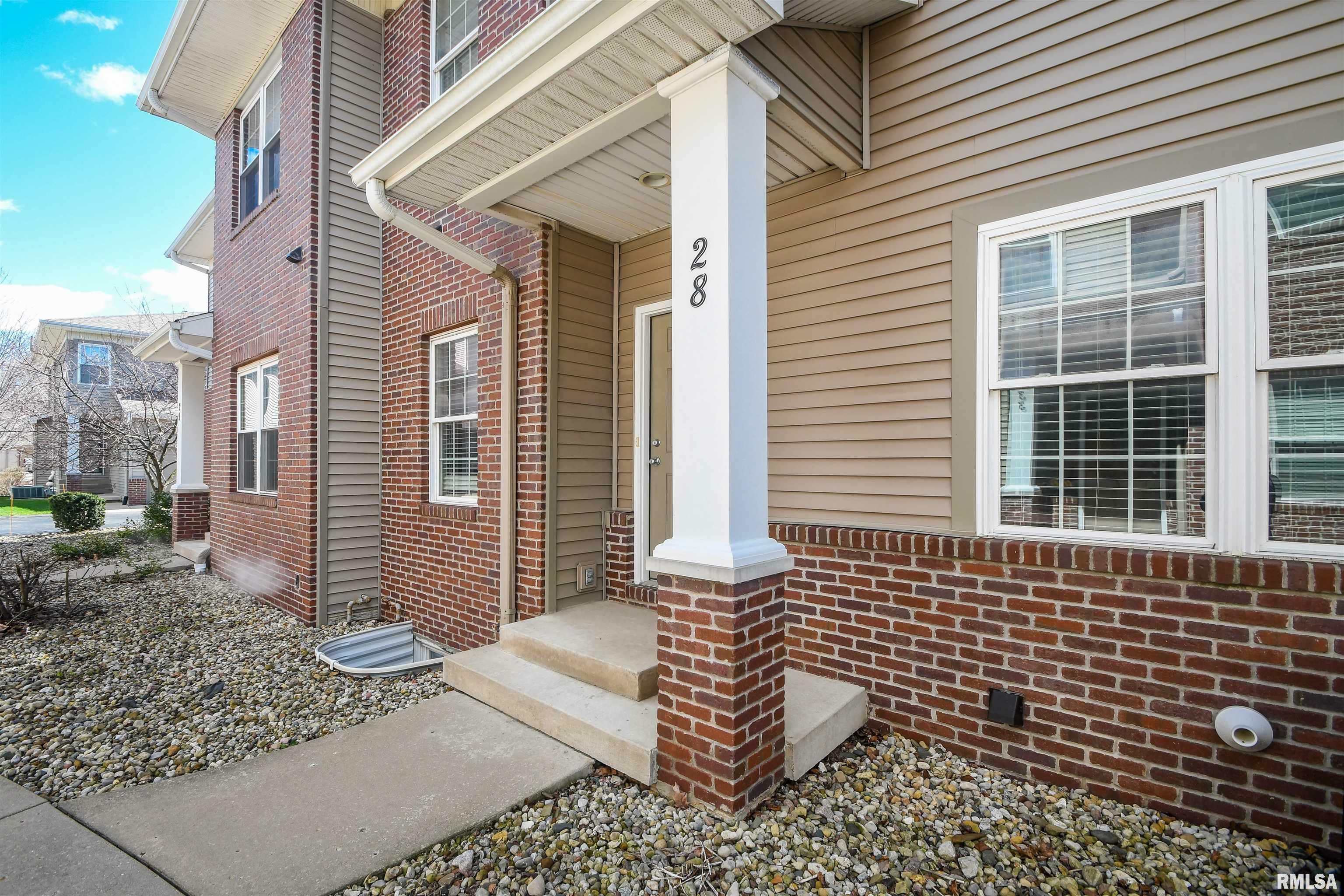 Property Photo:  11217 N Oakwood 28  IL 61614 