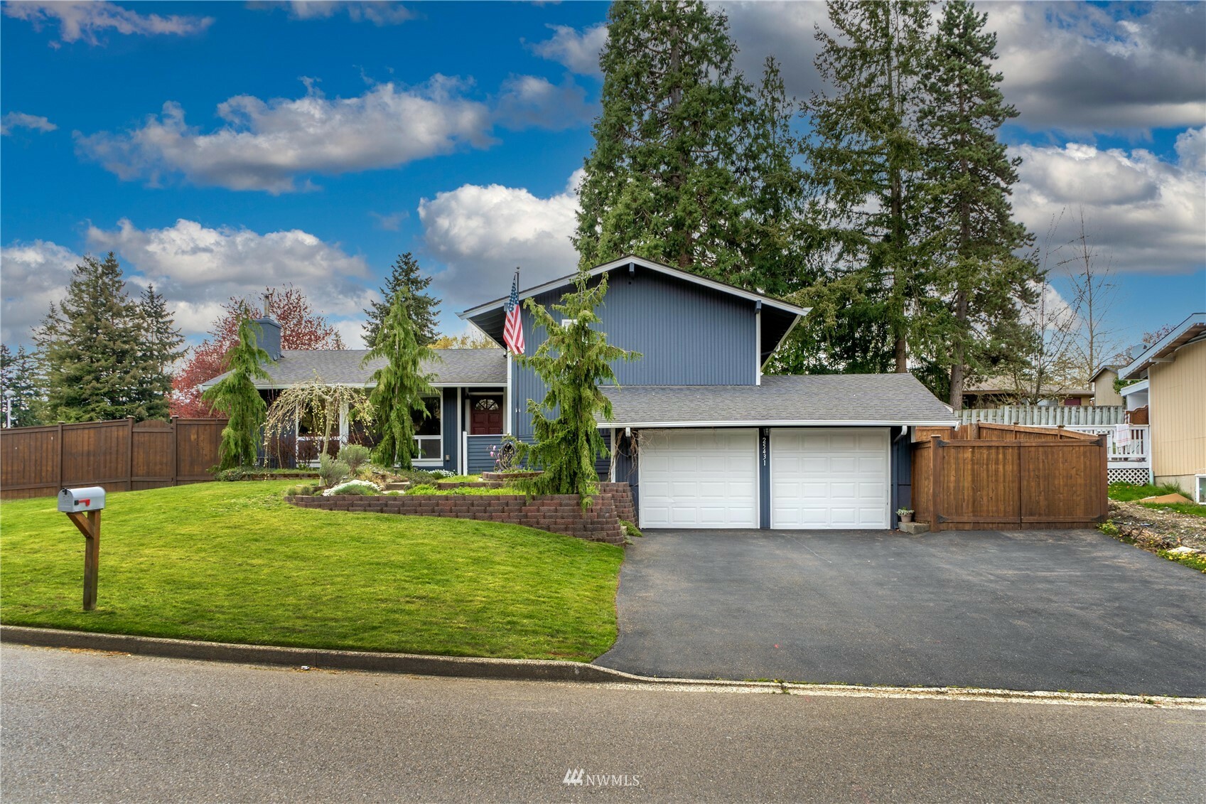 Property Photo: 25431 35th Place S WA 98032