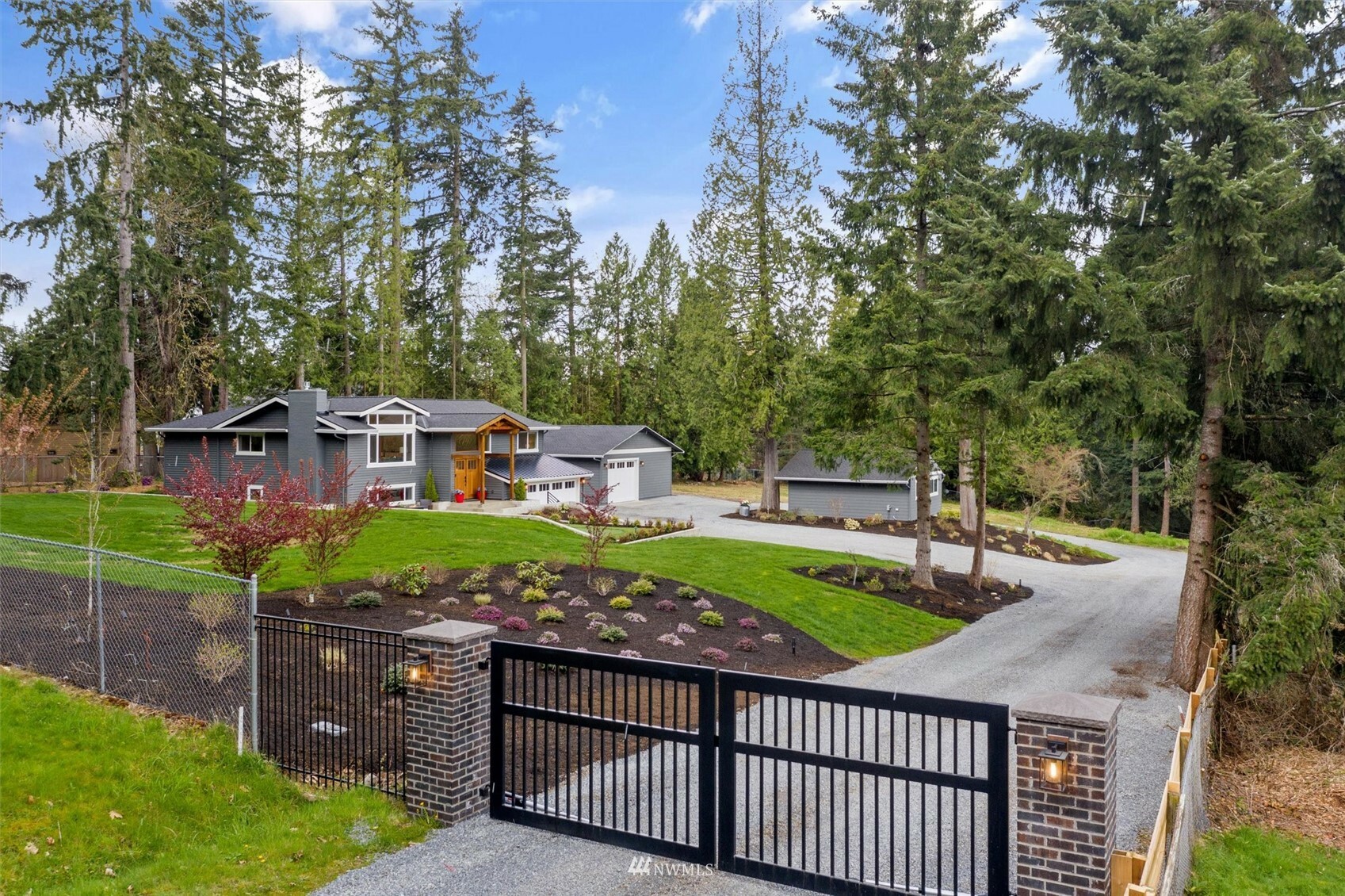 Property Photo:  16008 NE 175th Street  WA 98072 