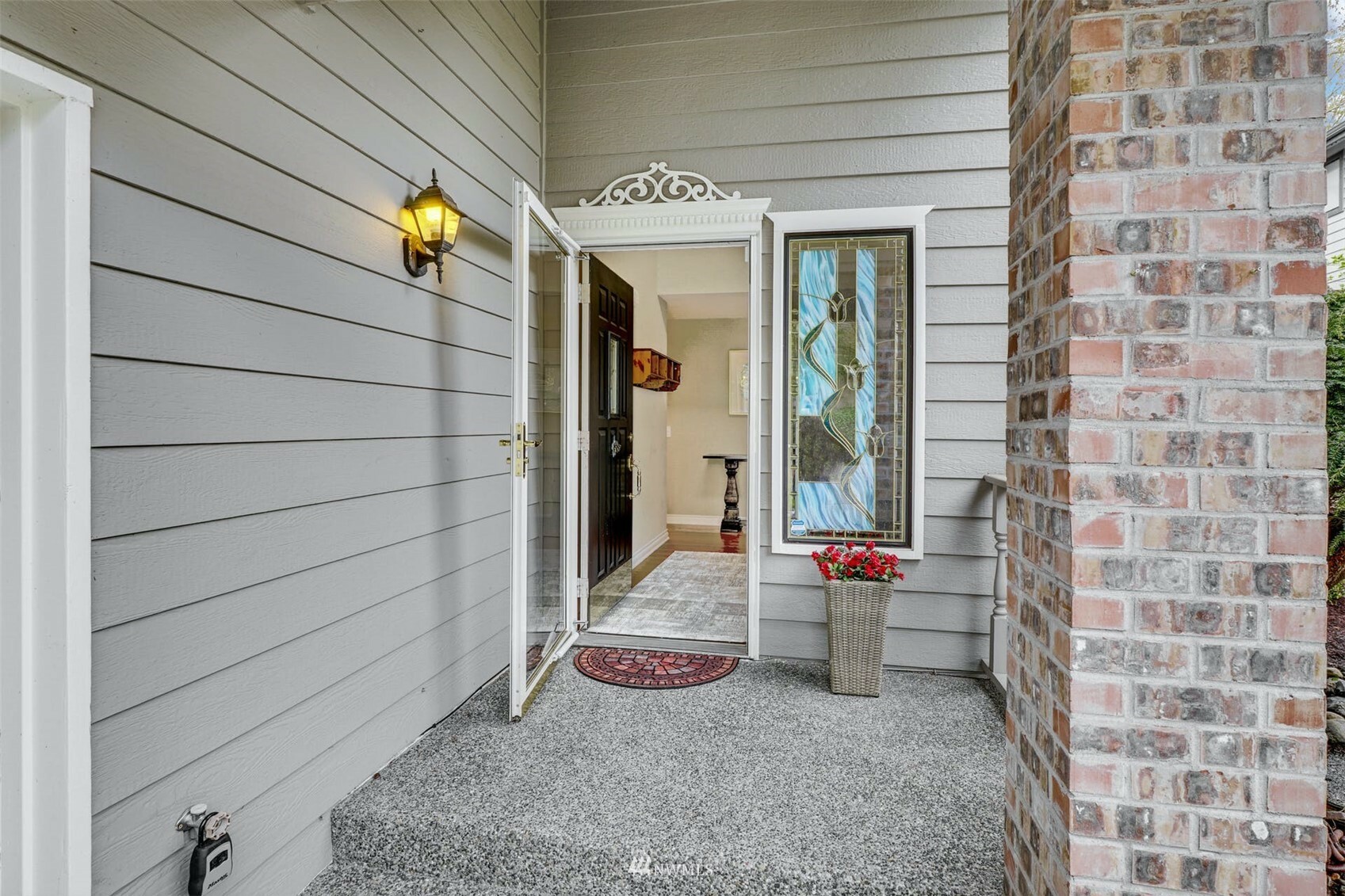 Property Photo: 16432 14th Avenue SE WA 98012