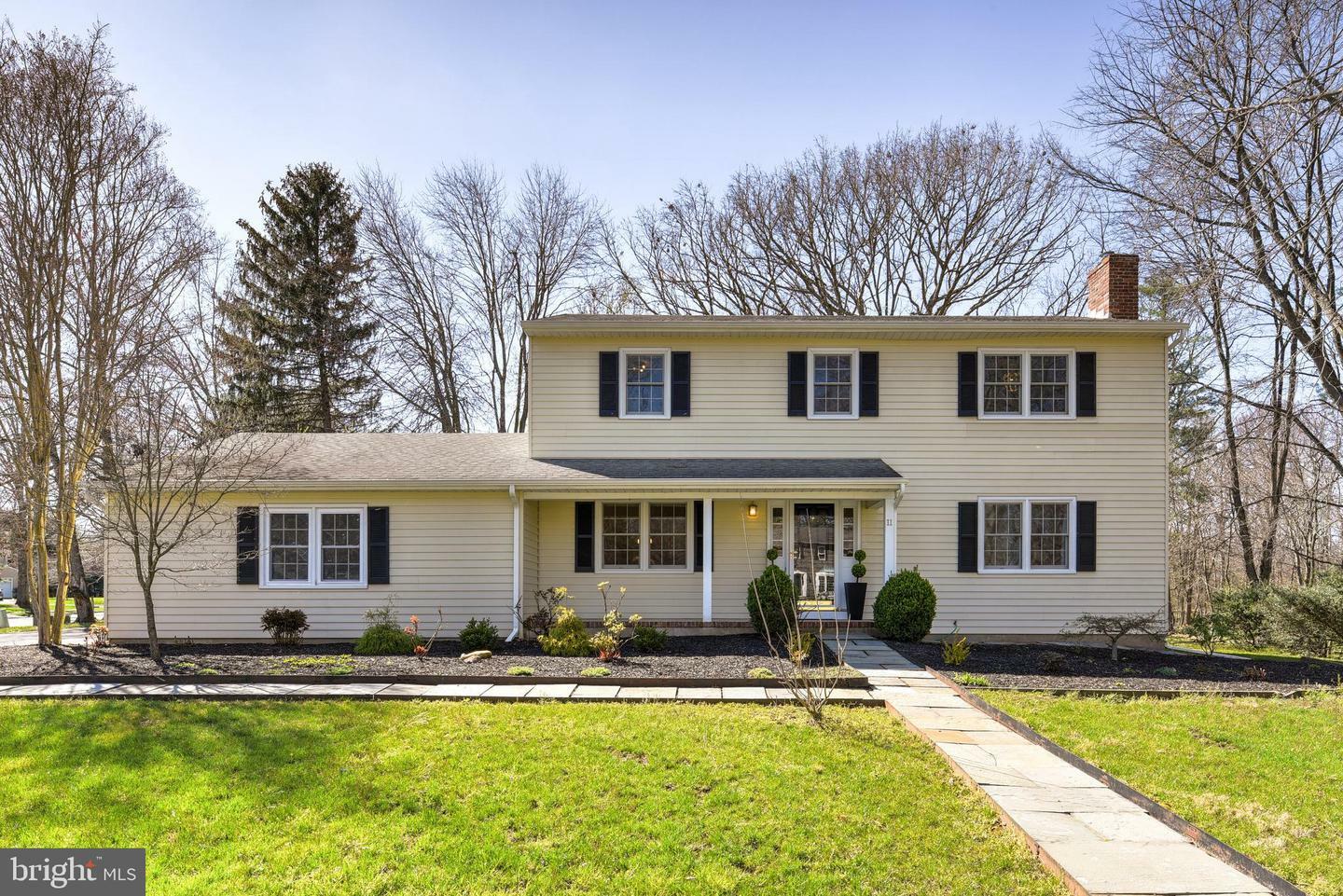 Property Photo:  11 Monterey Drive  NJ 08550 