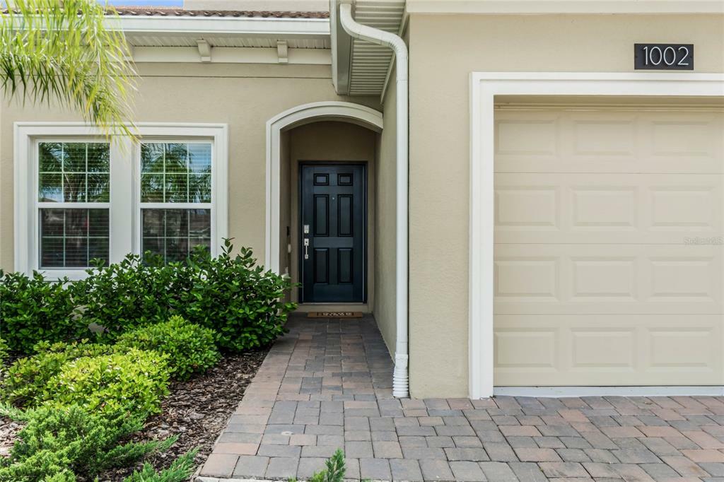 Property Photo:  1002 Blackwolf Run Road  FL 33896 