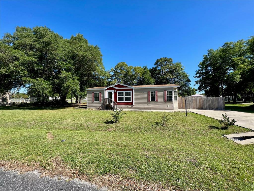 Property Photo:  6905 E Fort King Street  FL 34470 