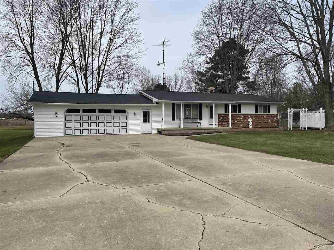 Property Photo:  1071 E Tobias Rd.  MI 48420 