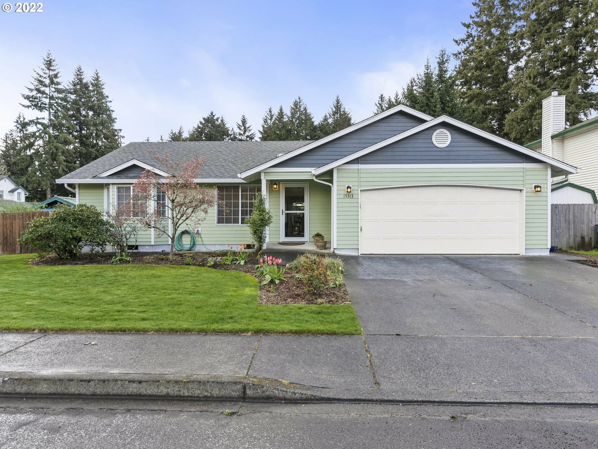 Property Photo:  15313 NE 12th St  WA 98684 