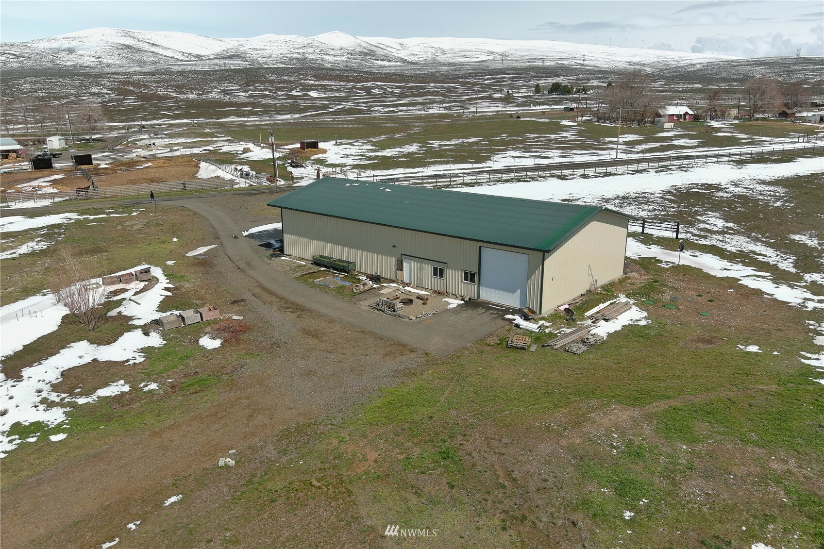 Property Photo:  1500 Sunset Road  WA 98926 