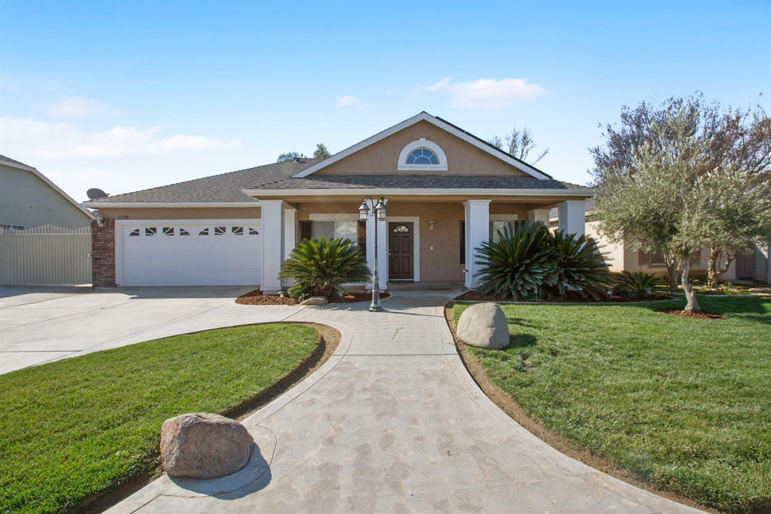 Property Photo:  1170 Bradley Court  CA 93221 