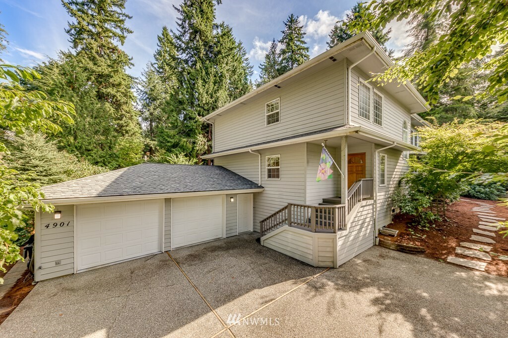 Property Photo:  4901 Fowler Avenue  WA 98203 