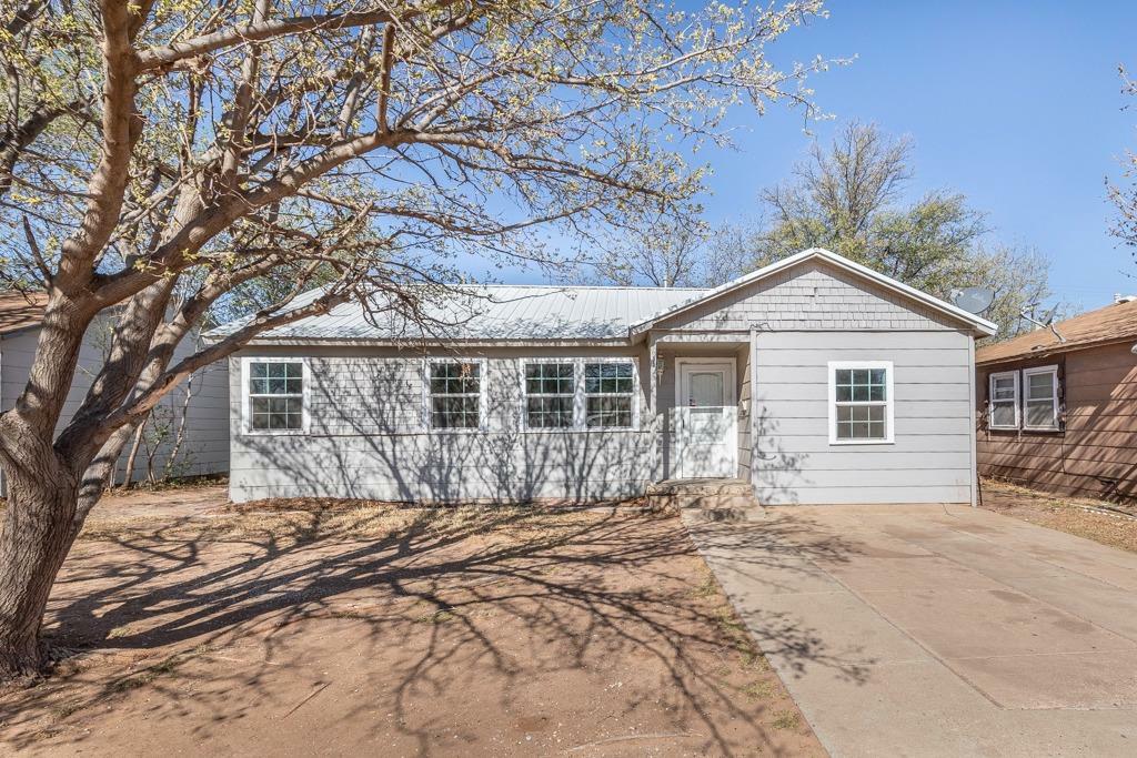 Property Photo:  5508 Ave G  TX 79404 