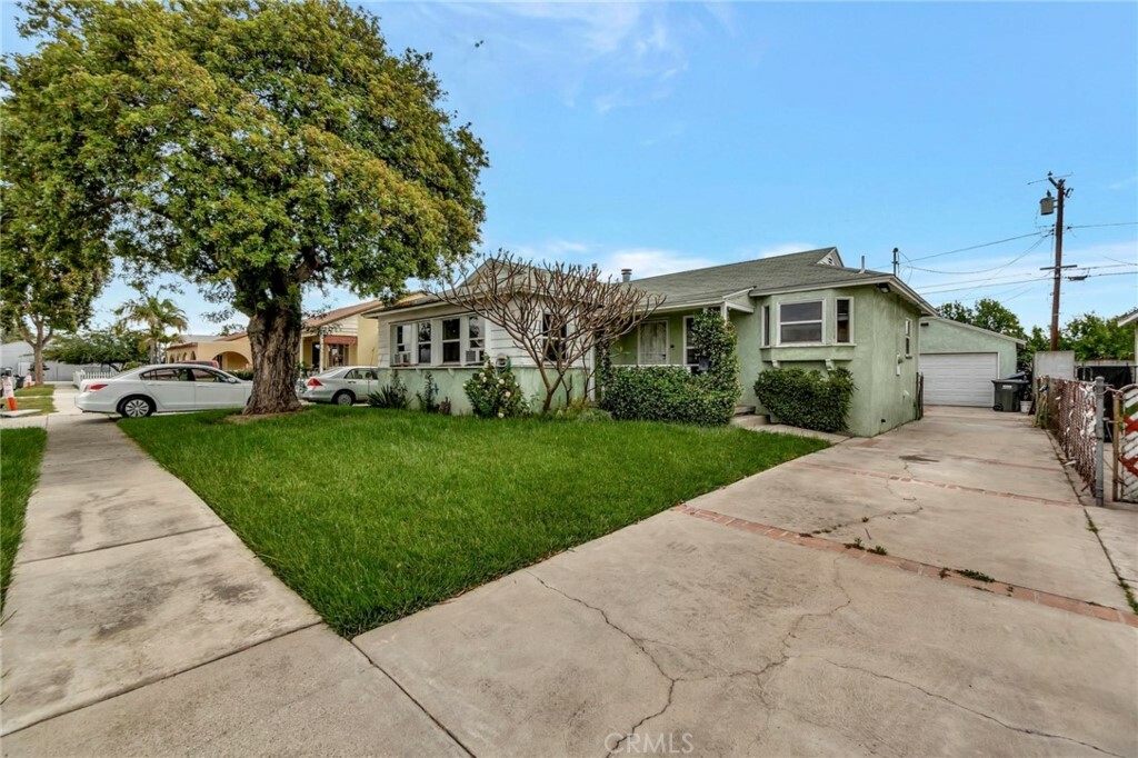 Property Photo:  5318 Kilgarry Avenue  CA 90660 