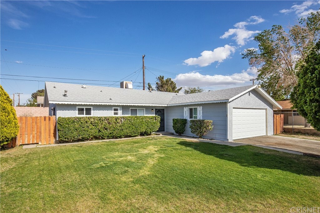 45430 5th Street E  Lancaster CA 93535 photo