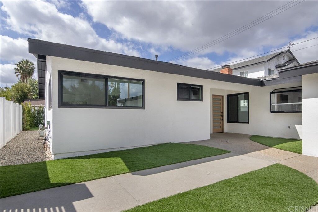 Property Photo:  23030 Dolorosa Street  CA 91367 