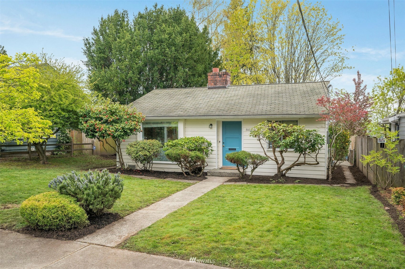 Property Photo:  5133 S Holly Street  WA 98118 