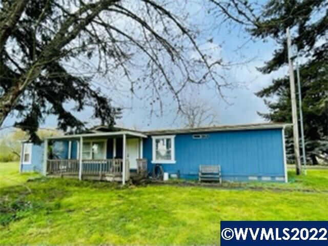 Property Photo: 31901 Moss St OR 97355-9302