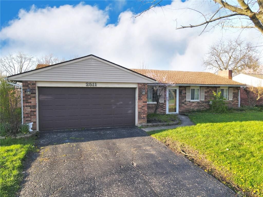 Property Photo: 2511 Inverness Court OH 45373