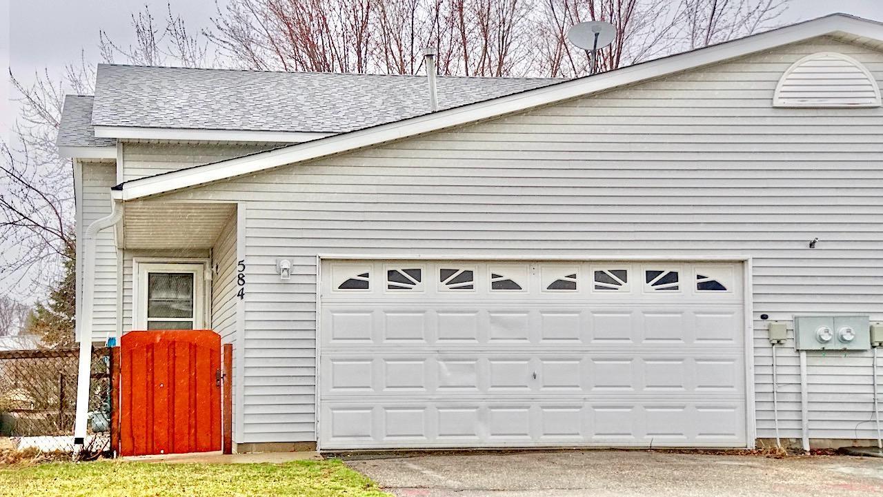 Property Photo: 584 Kendall Drive MN 55033