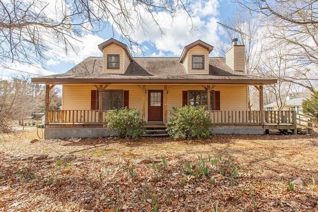 Property Photo: 229 East Riverbend Drive GA 31024