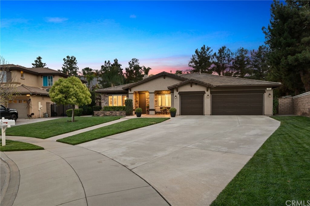 Property Photo: 1500 Suncountry Circle CA 92881